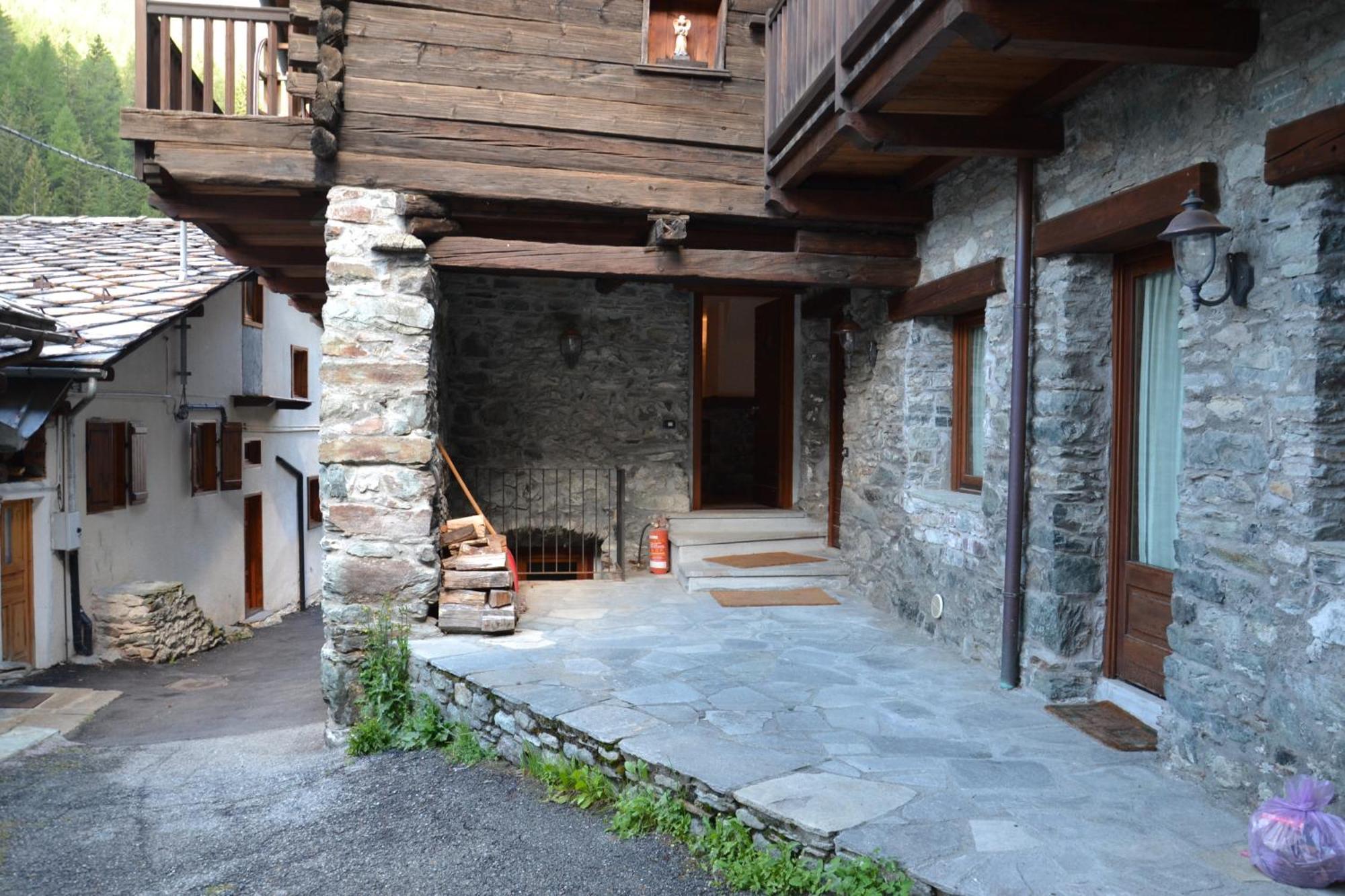 Alle Pendici Del Monte Rosa Champoluc Zewnętrze zdjęcie